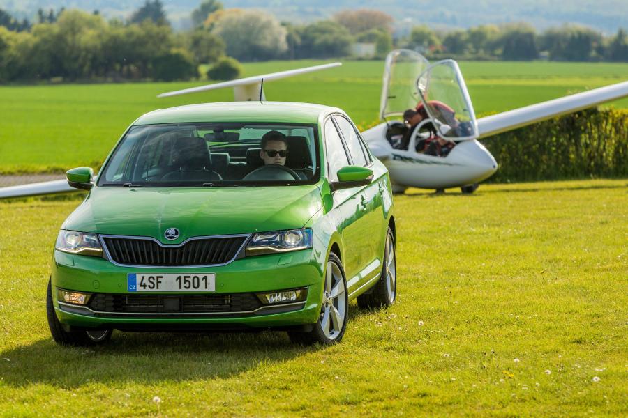  Skoda Rapid 2017 года  (WW) (фото 16 из 45)